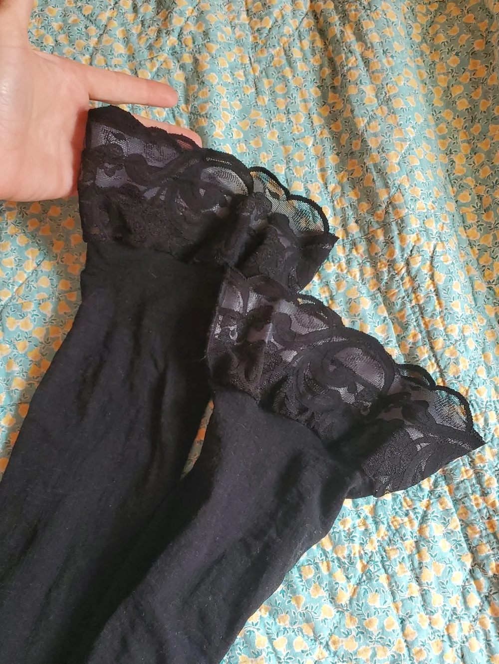 B.Tempted Wacoal 32DDD Ciao Bella Garter Set